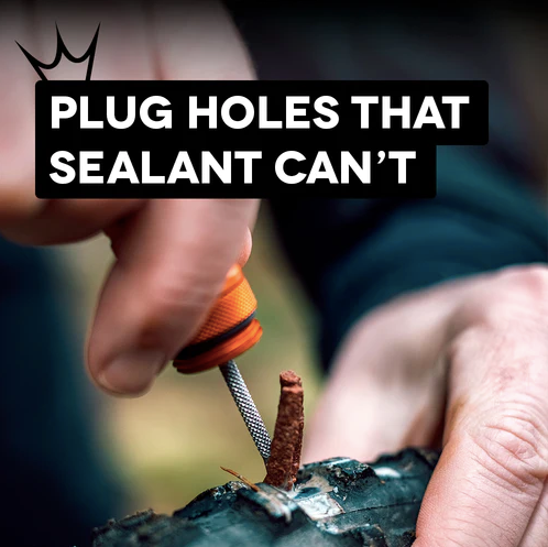 Peaty's Holeshot Tubeless Puncture Plugger orodje